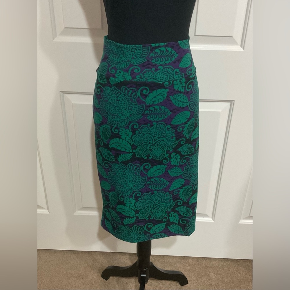 LuLaRoe 3XL - Teal and Purple Floral Cassie Skirt